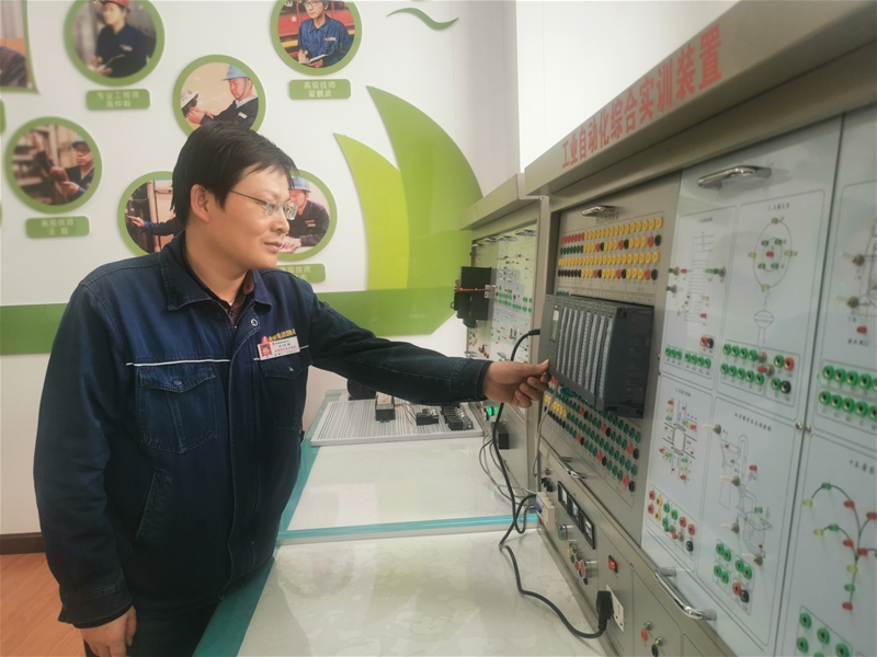 �Ƽ��x�� �c����F�ഺ